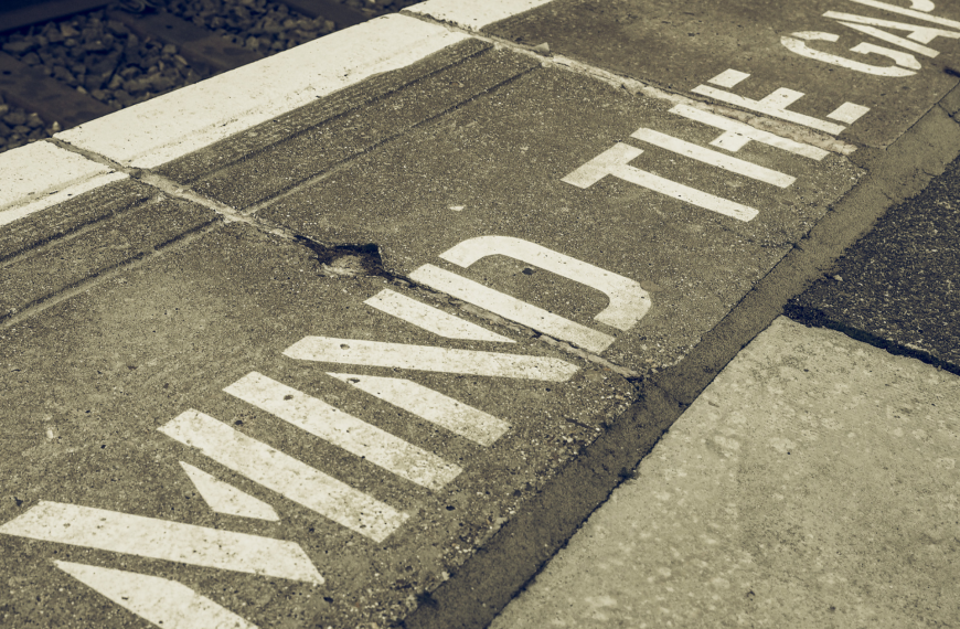 Understanding Gap Up Strategies & Runaway Gaps in Trading